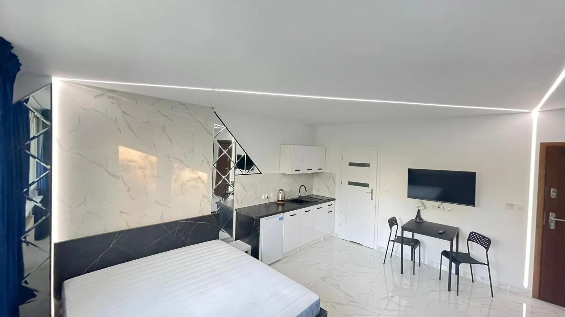 Yourapart Karmelicka Z Jacuzzi Warsaw Poland