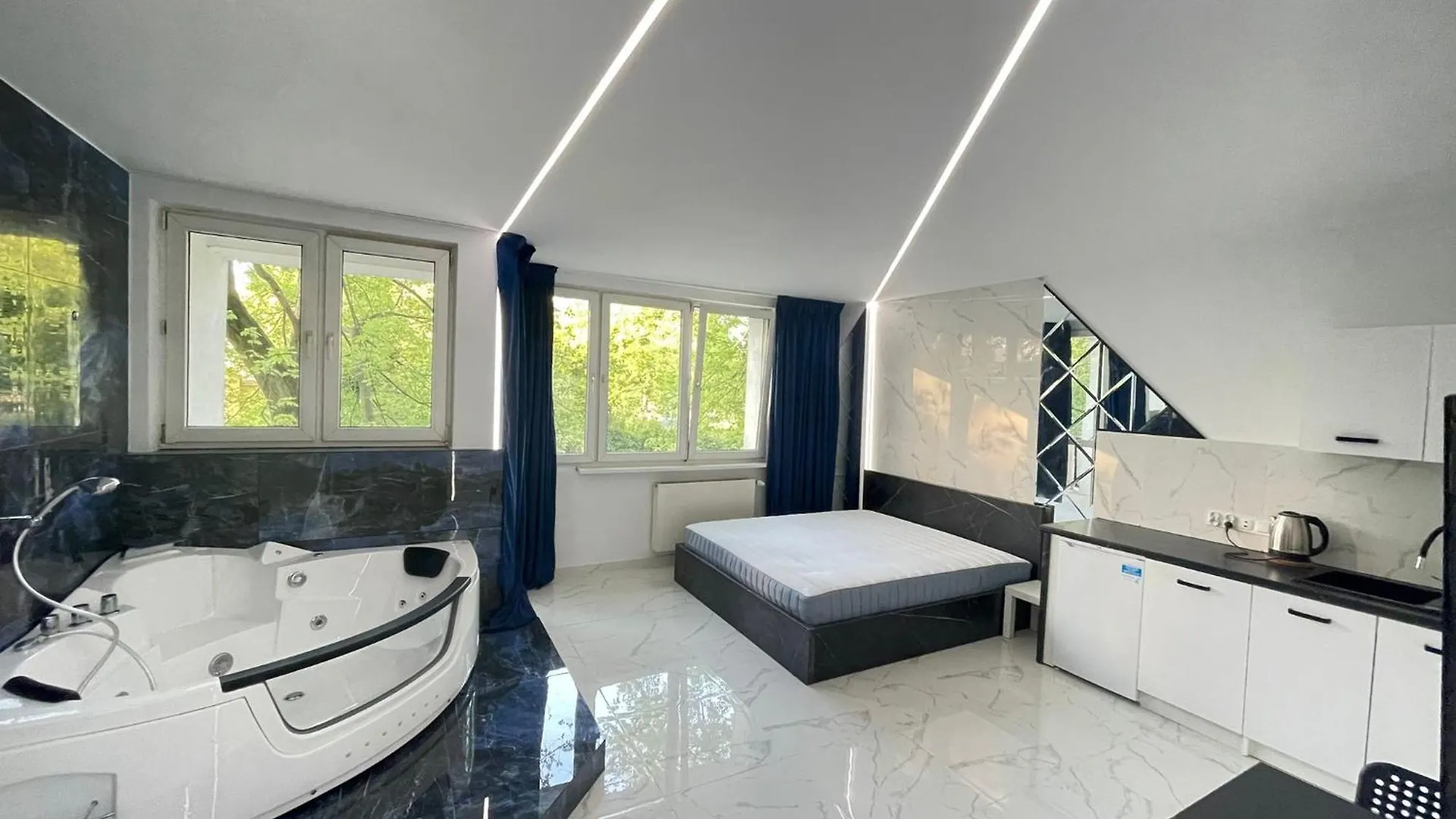 Apartment Yourapart Karmelicka Z Jacuzzi Warsaw