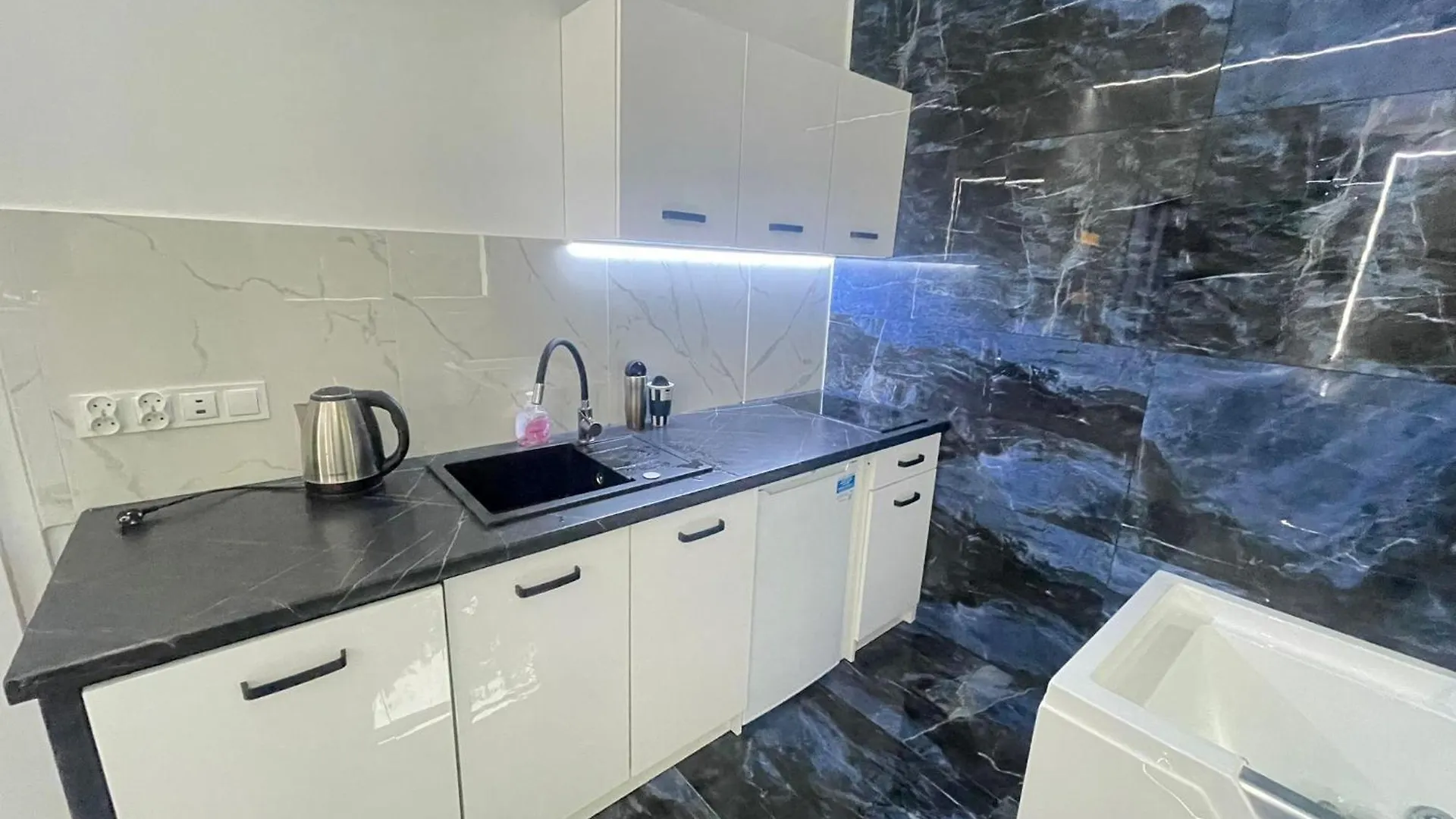 Apartment Yourapart Karmelicka Z Jacuzzi Warsaw