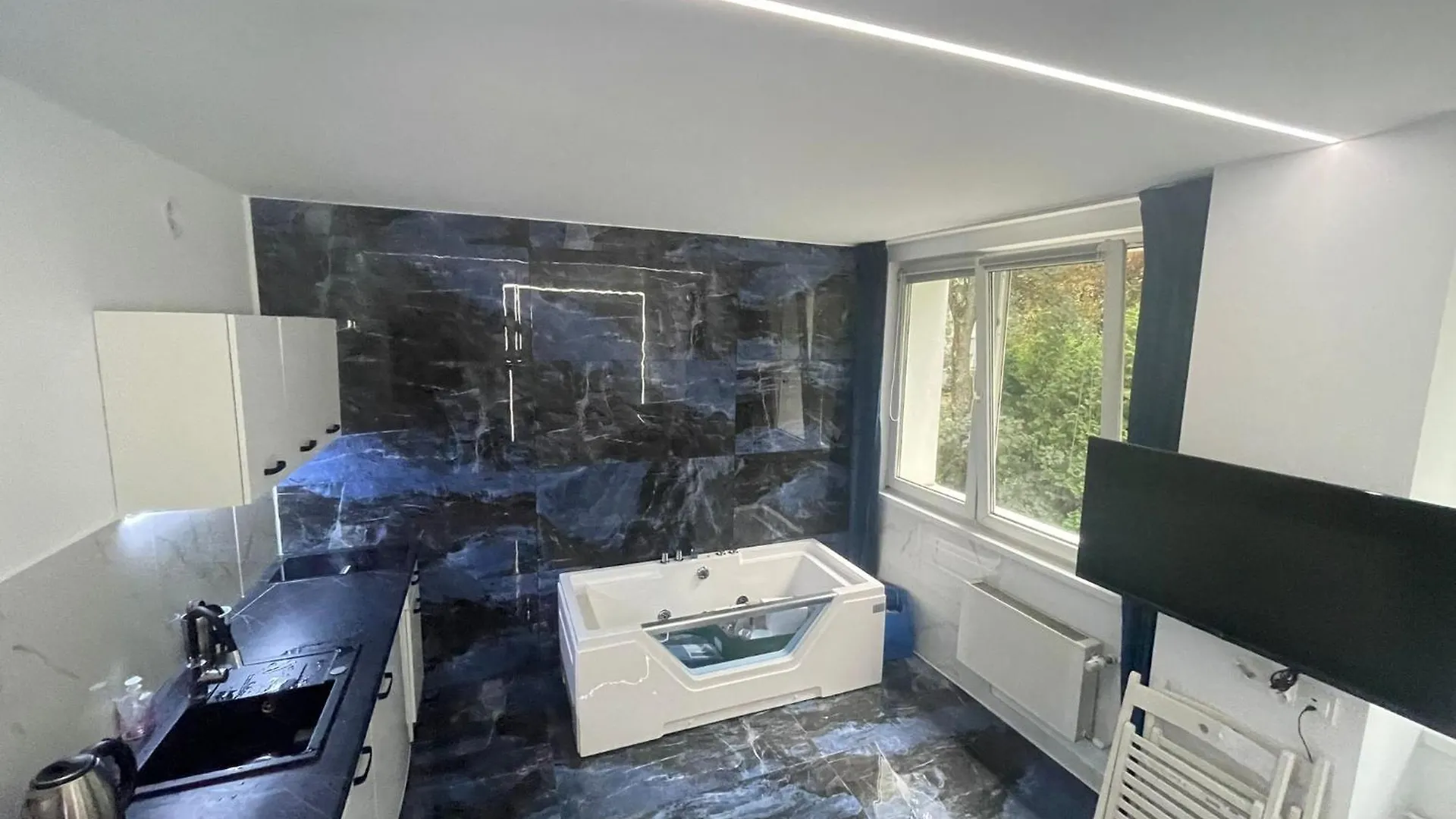 Apartment Yourapart Karmelicka Z Jacuzzi Warsaw