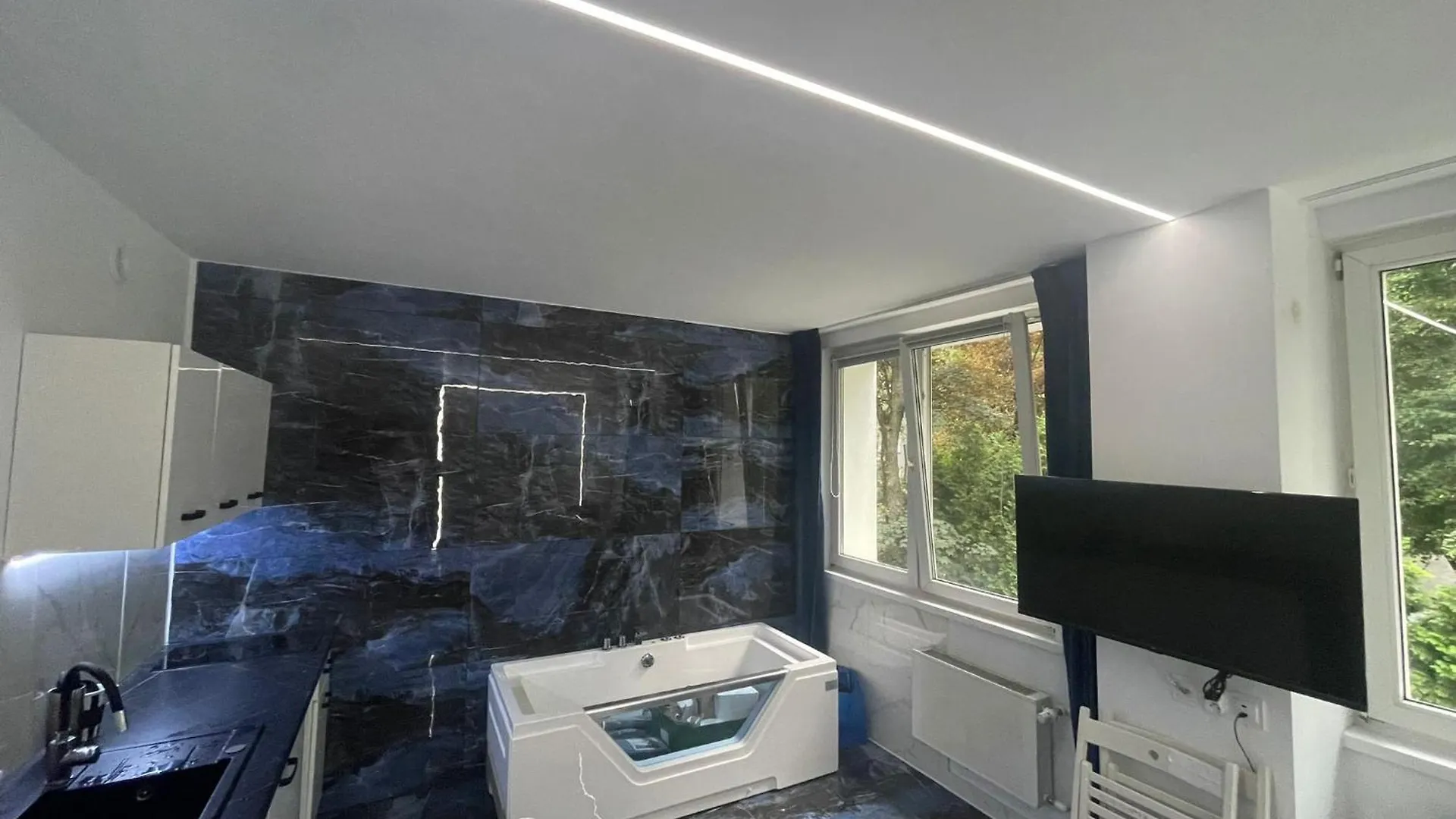 Yourapart Karmelicka Z Jacuzzi Βαρσοβία 0*,